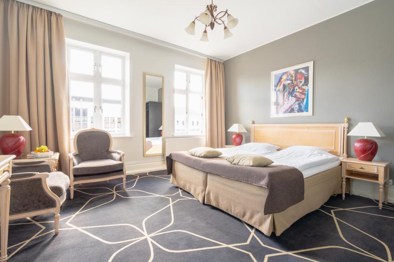 Hotel Dania 3*